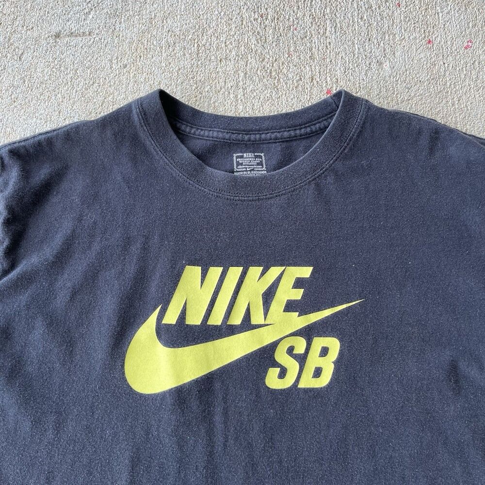 2010’s Nike Sb Skateboard T Shirt Size Large